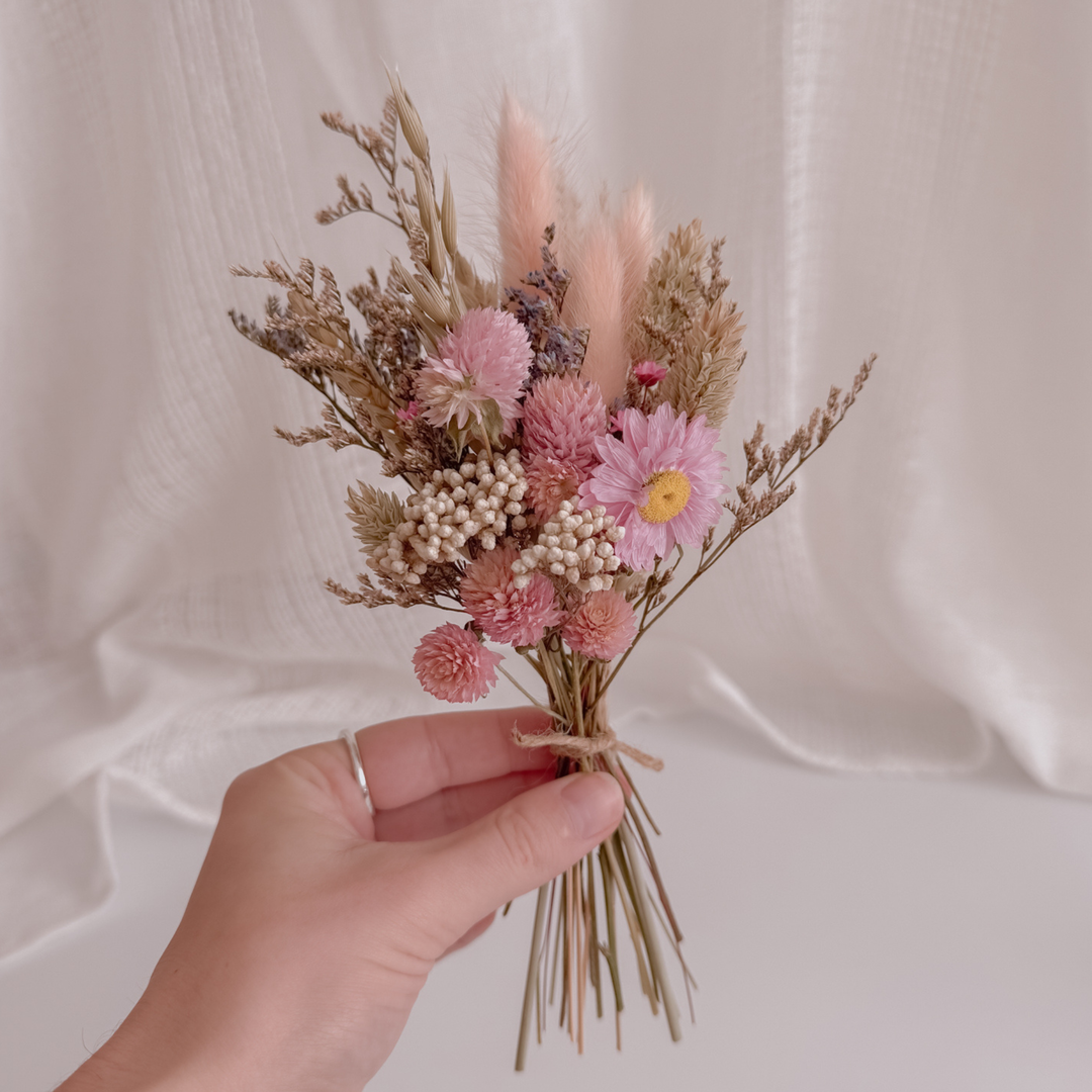 Small Pink Daisy Bouquet
