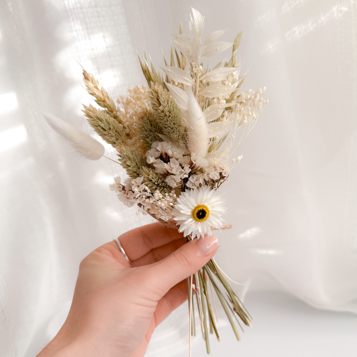 Small Daisy Bouquet